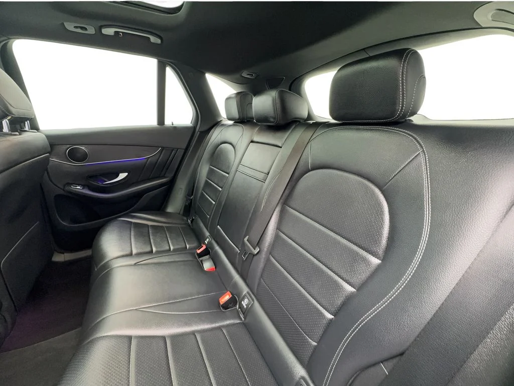 Used 2022 Black Mercedes-Benz GLC 300 image 23