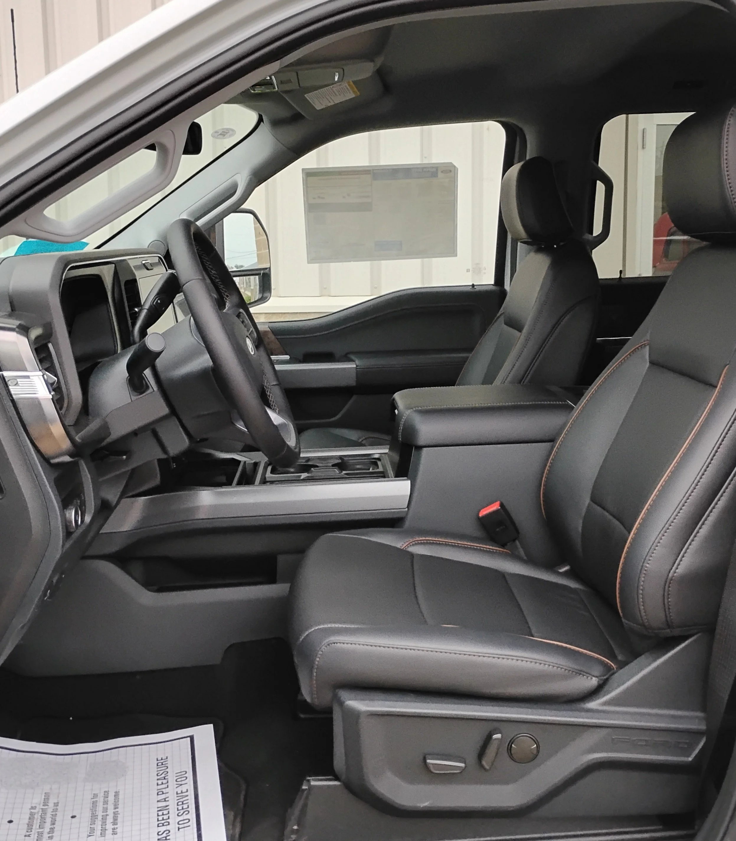 2026 Ford F-350 Super Duty Lariat - Photo 9