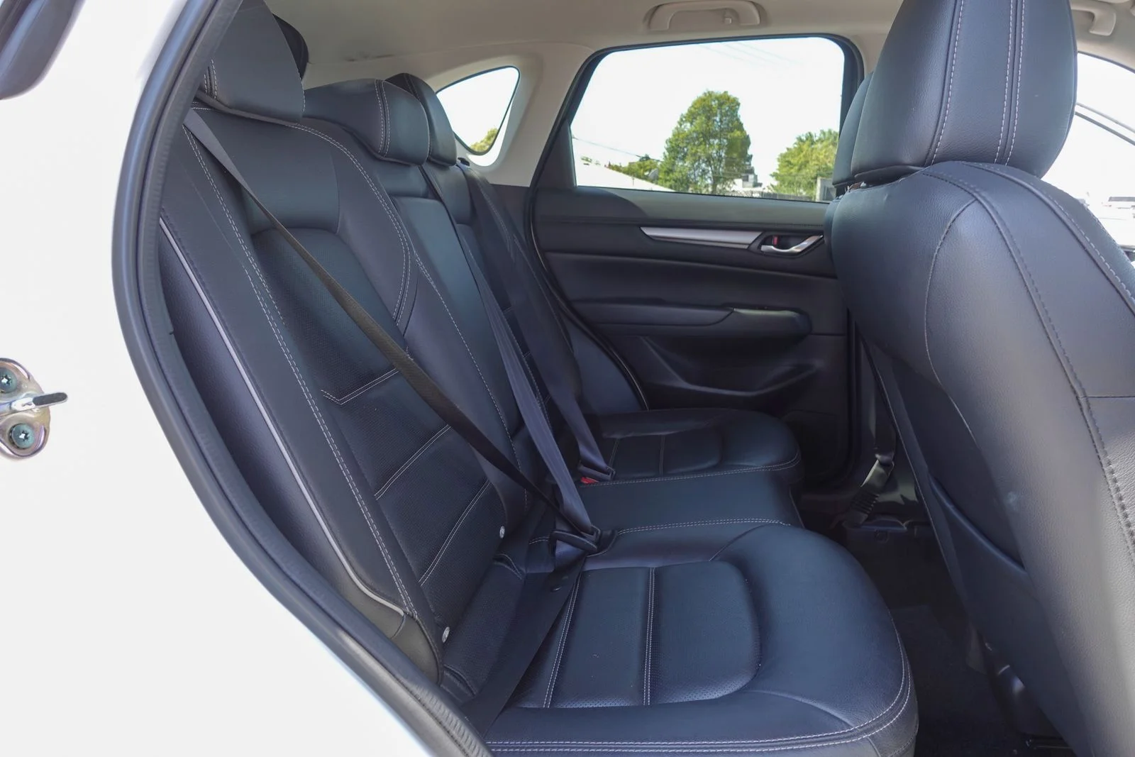Certified Used 2025 Rhodium White Metallic Mazda 2.5 S Preferred Package image 37