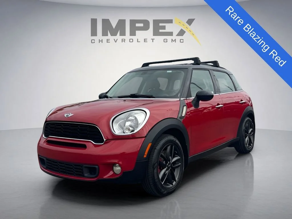Used 2013  MINI S image 1