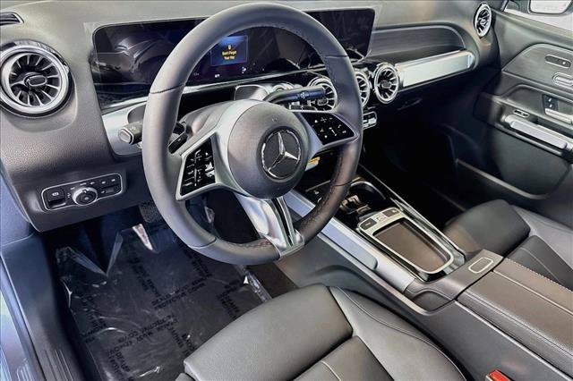 New 2026 Mountain Grey Metallic Mercedes-Benz GLB 250 image 39