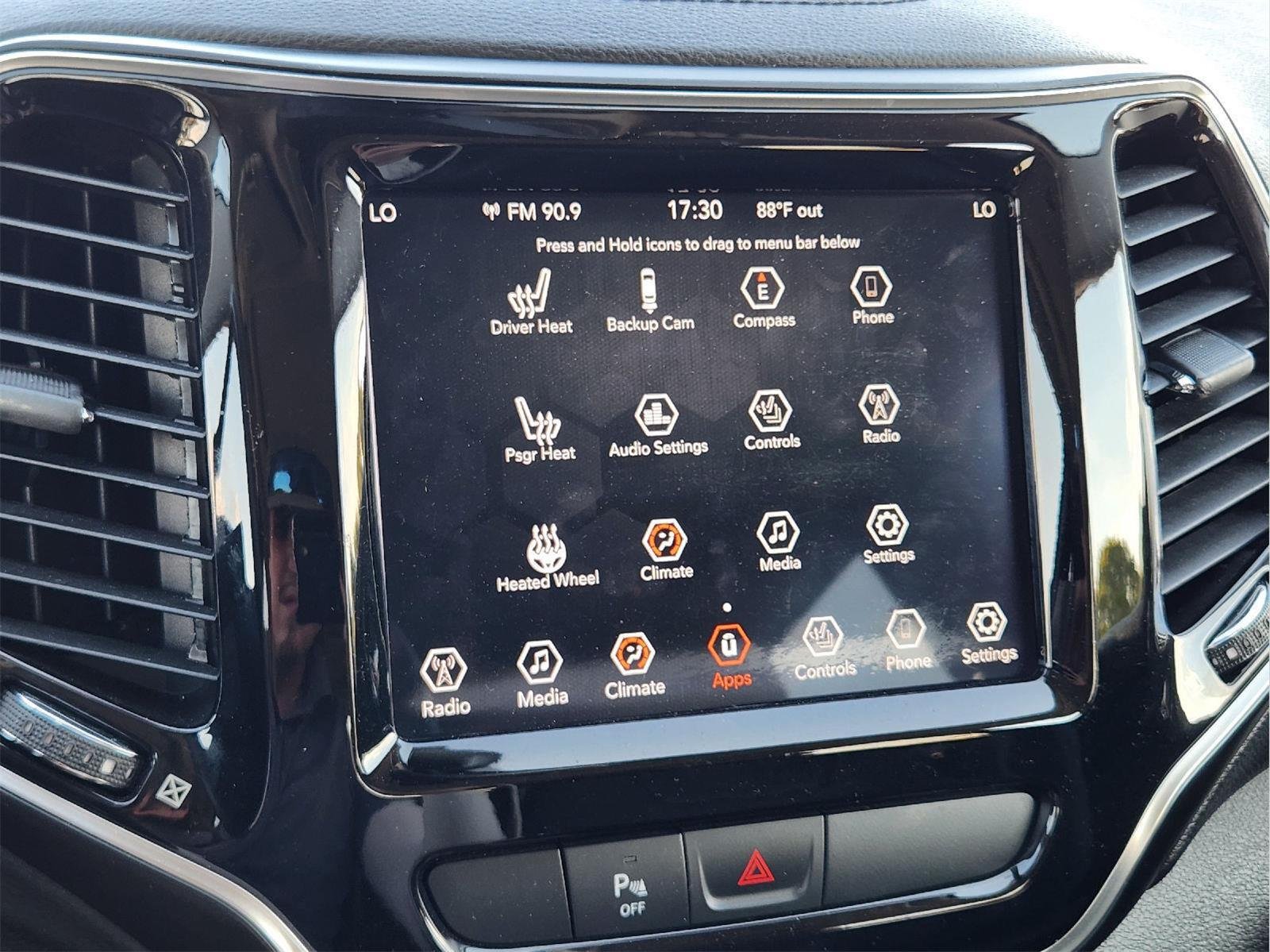 Used 2019 Diamond Black Crystal Pearlcoat Jeep Limited image 16