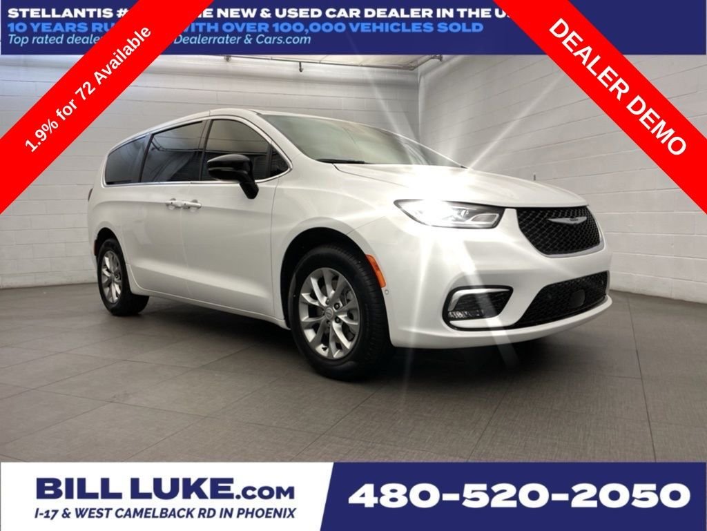 2026 Chrysler Pacifica Select