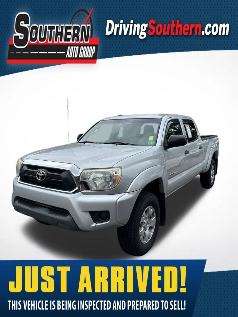 Used 2013 Silver Toyota Base image 1