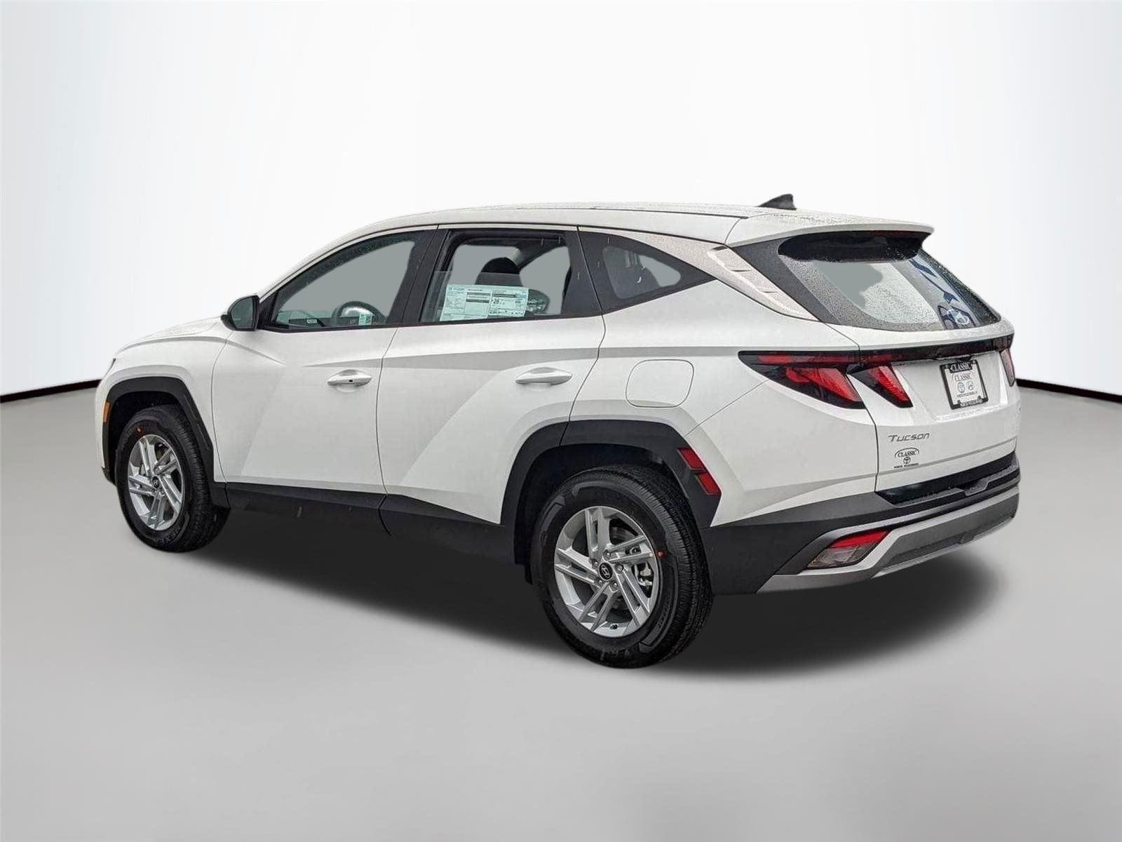 Used 2025 Serenity White Pearl Hyundai SE image 7
