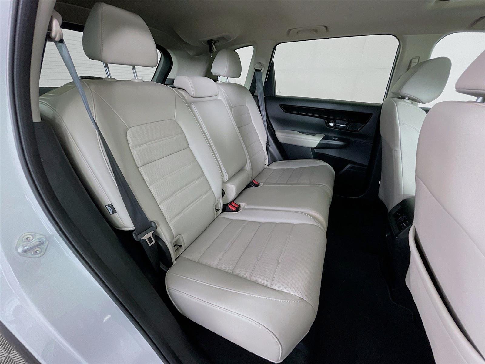 Used 2025 Platinum White Pearl Honda EX-L image 30
