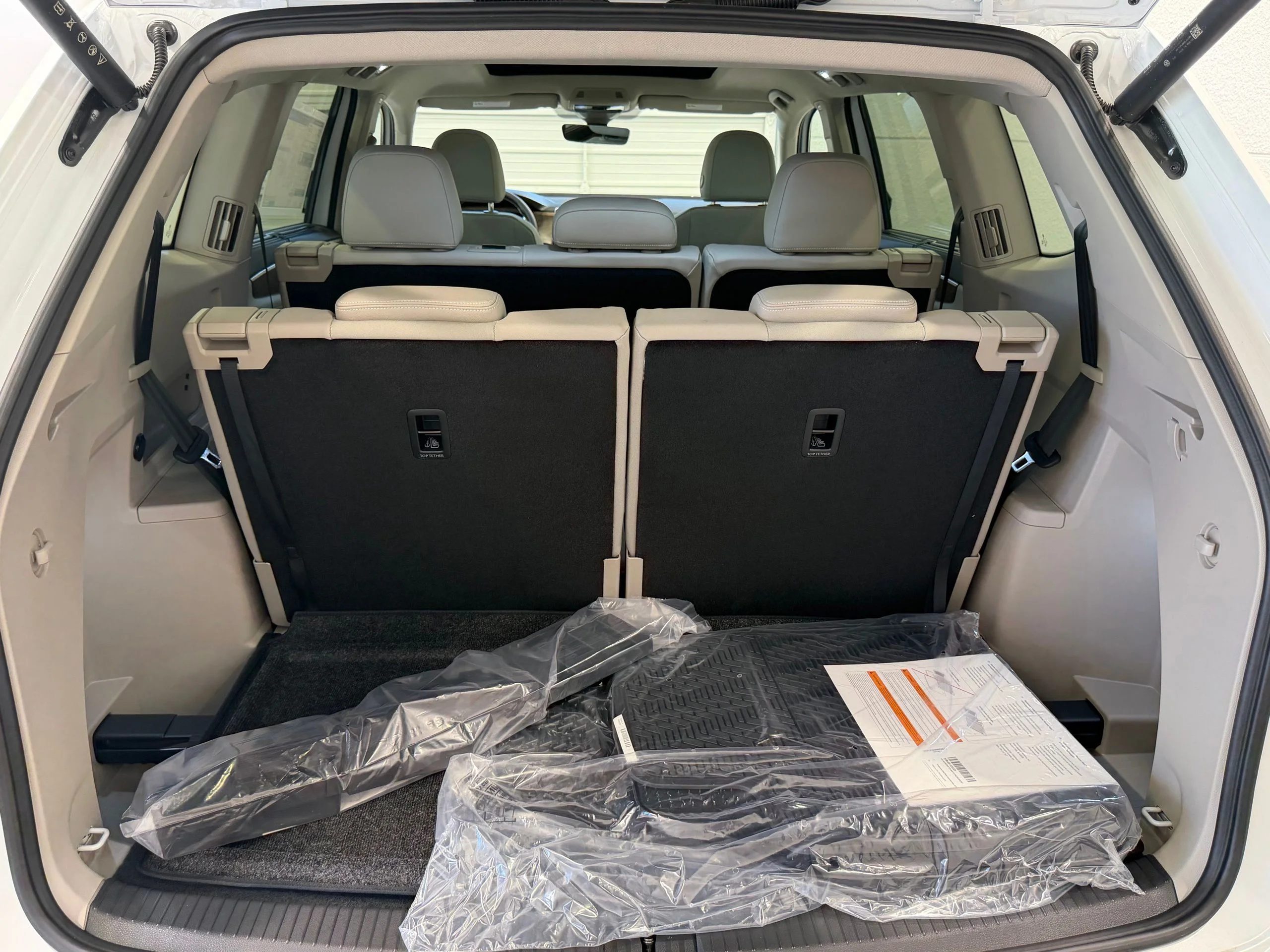 New 2026 White Volkswagen 2.0T SE w/Technology image 26