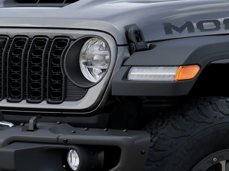 New 2026 Granite Crystal Metallic Clearcoat Jeep Moab 392 image 36