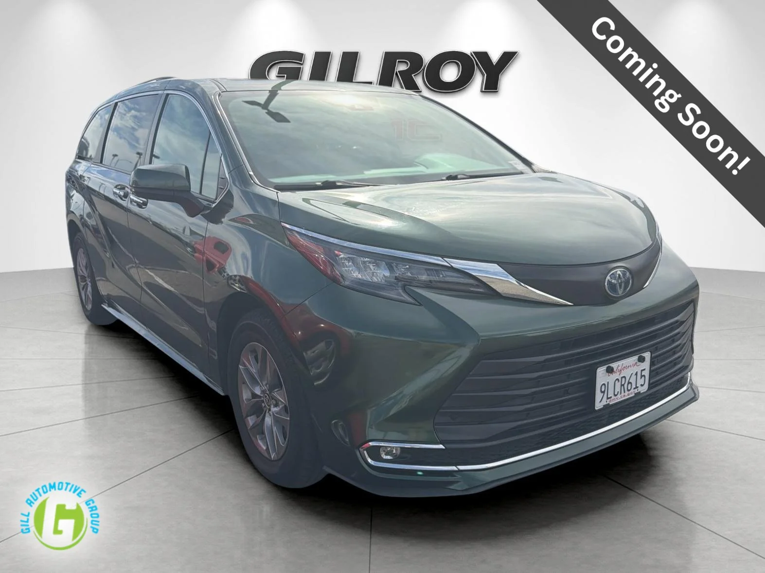 Used 2024  Toyota XLE image 1