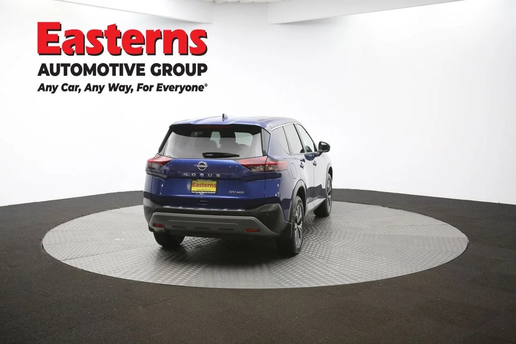 Used 2022 Blue Nissan SV image 37