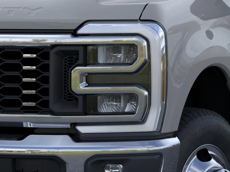 New 2026 Avalanche Ford F-350® Lariat® image 18