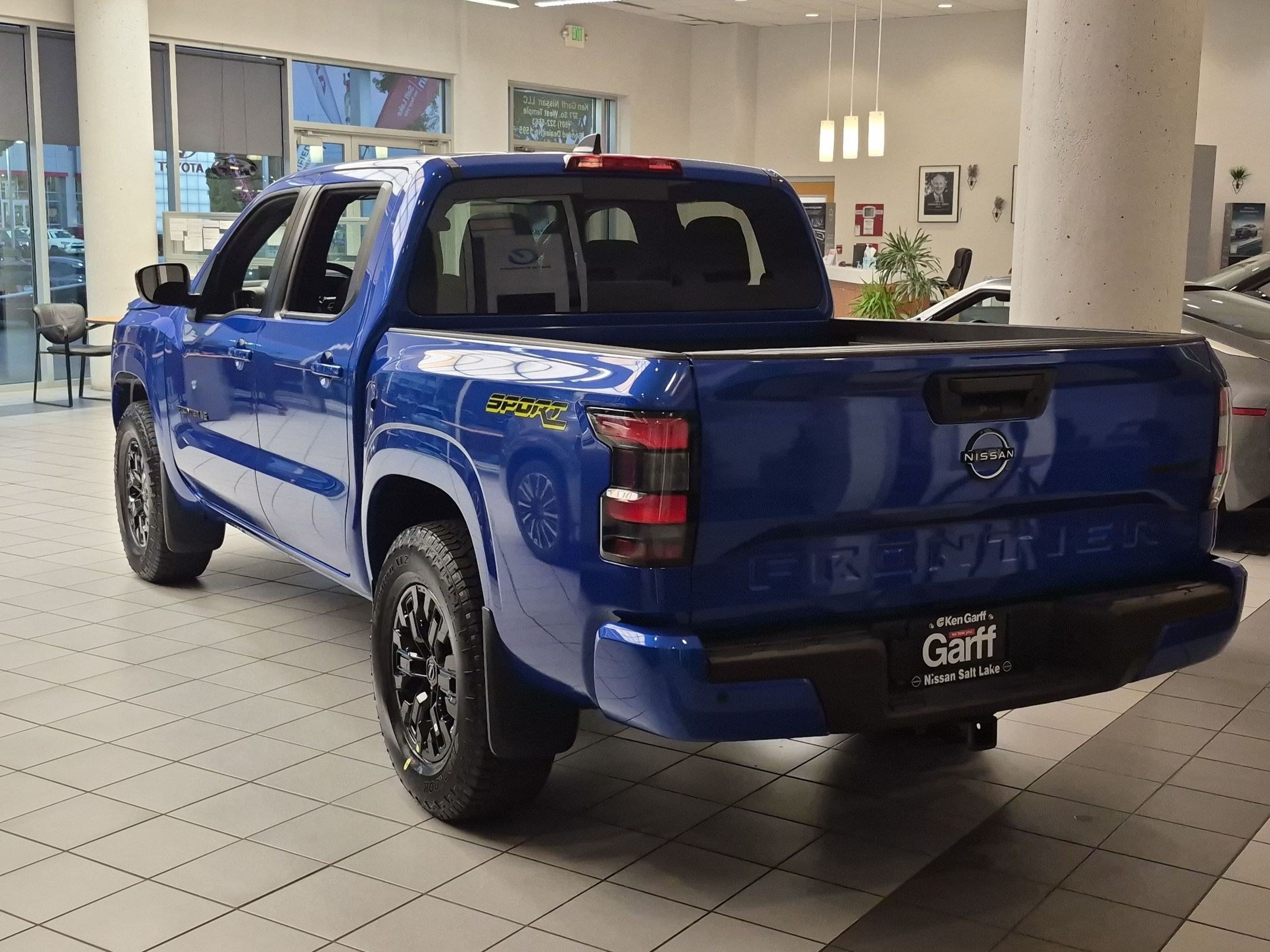 New 2027 Bluestone Pearl Nissan Crew Cab SV image 5