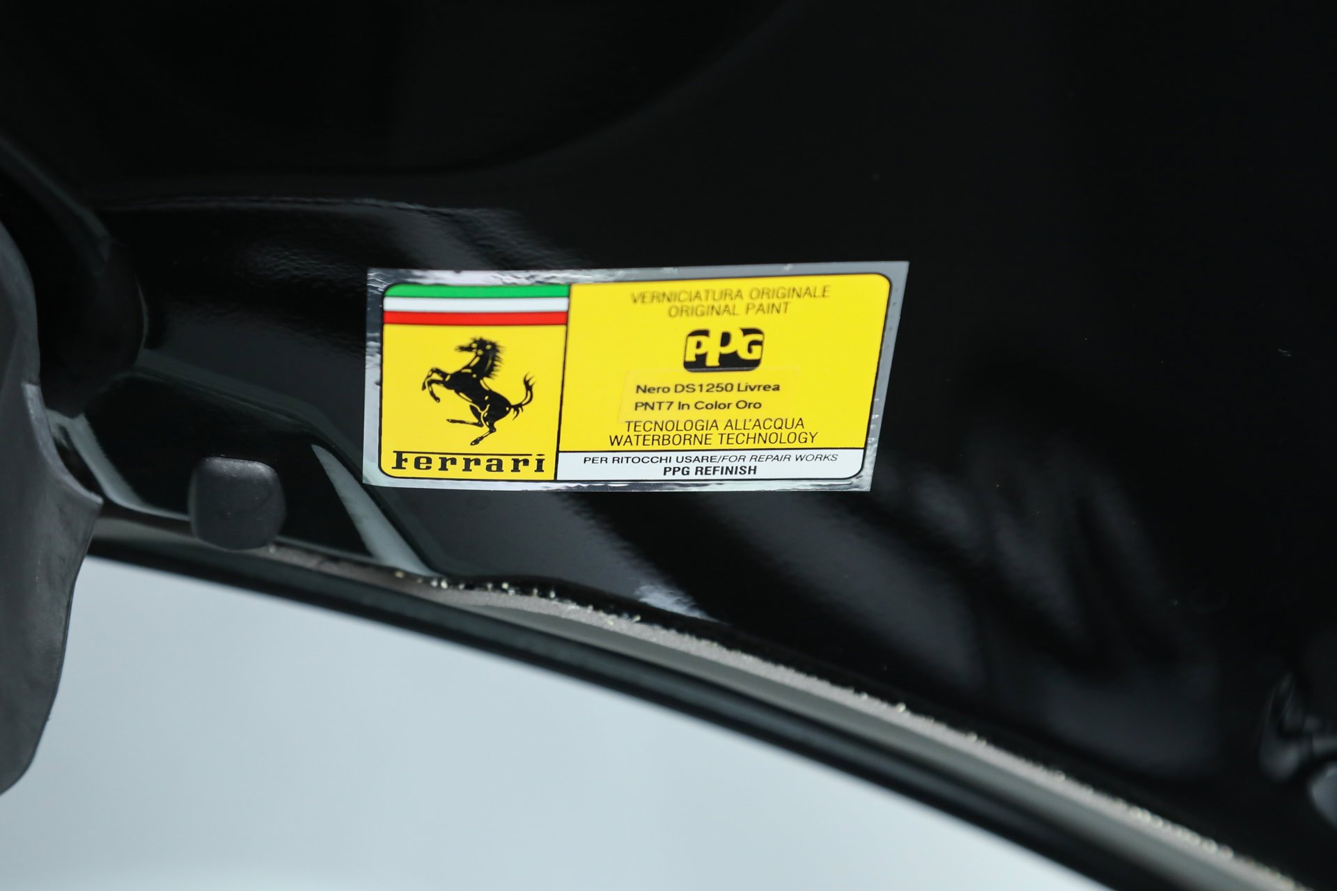 Certified Used 2015 Black Ferrari  image 40