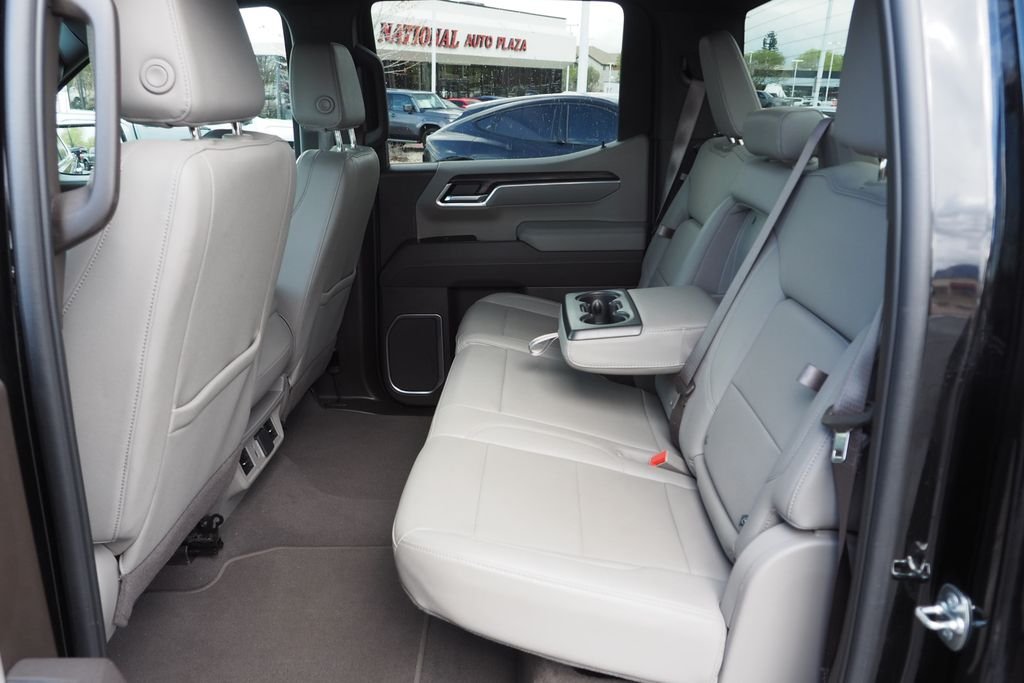 Used 2025 Black GMC SLT image 15