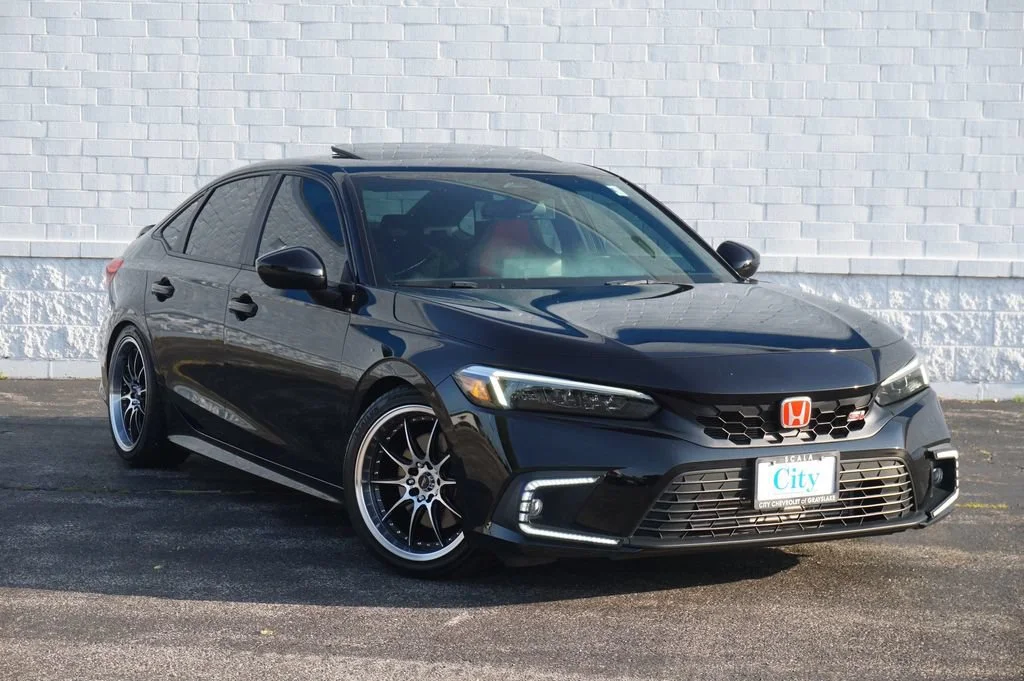 Used 2023 Black Honda Sedan image 2