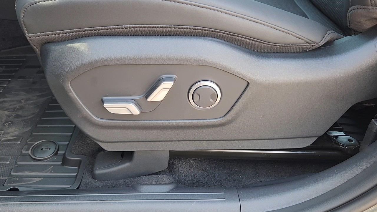 New 2026 Rockwood Green Hyundai SEL image 8