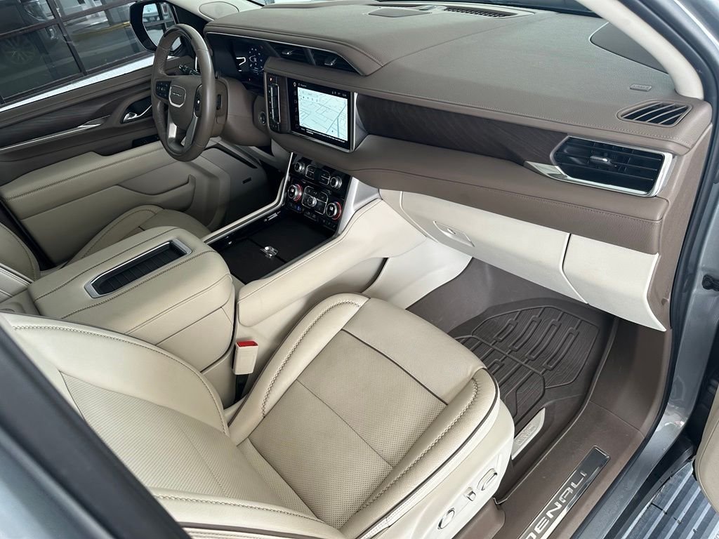 Used 2023 Silver GMC Denali image 44
