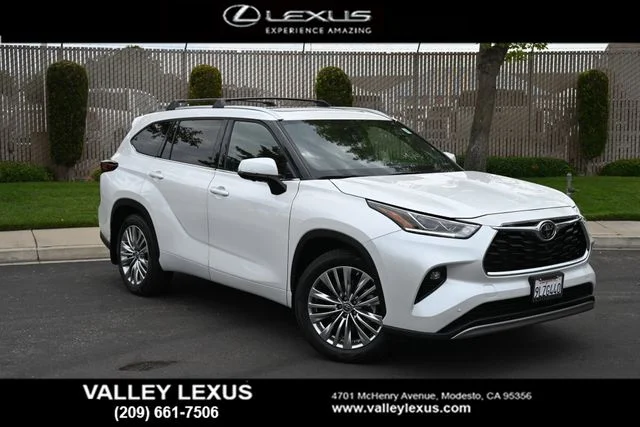 Pre-Owned 2024 Toyota Highlander Platinum