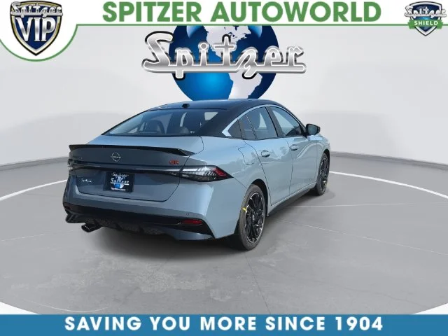 New 2026 Atlantic Gray Metallic / Super Black Two-tone Nissan SR image 15