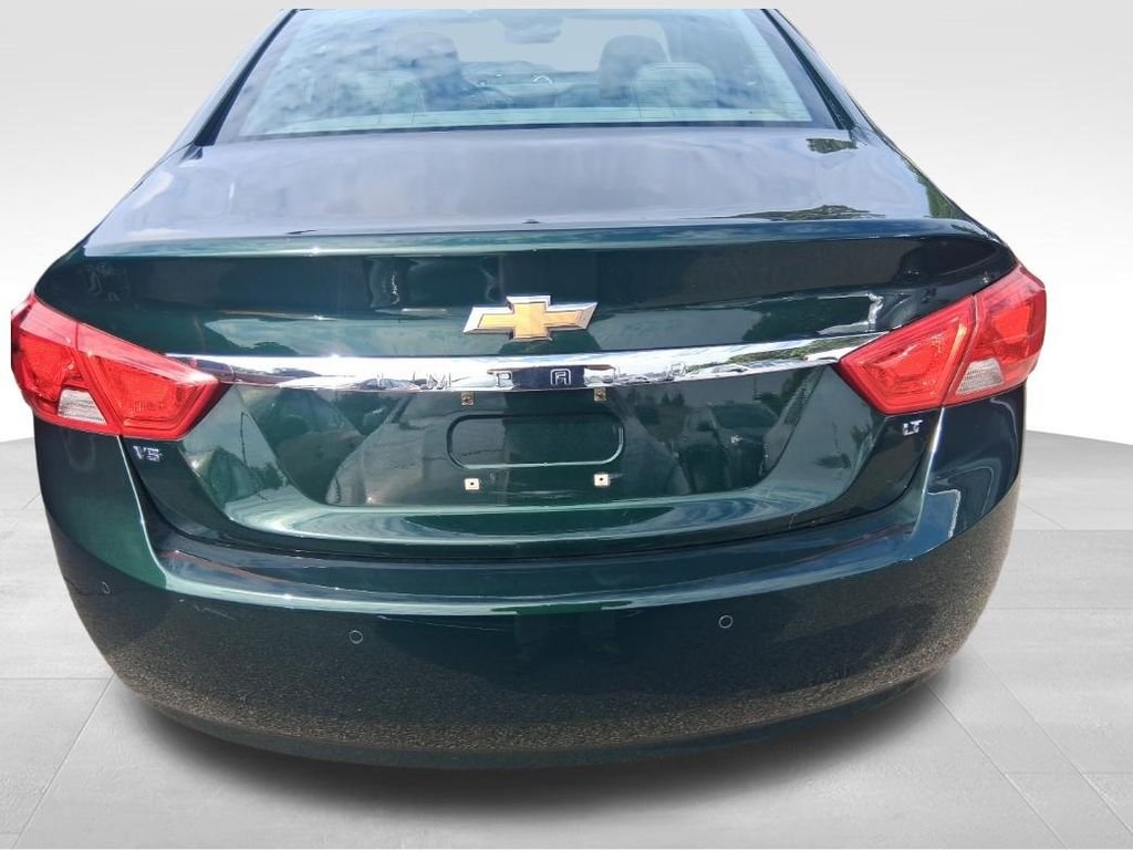 Used 2015 Green Chevrolet LT image 3