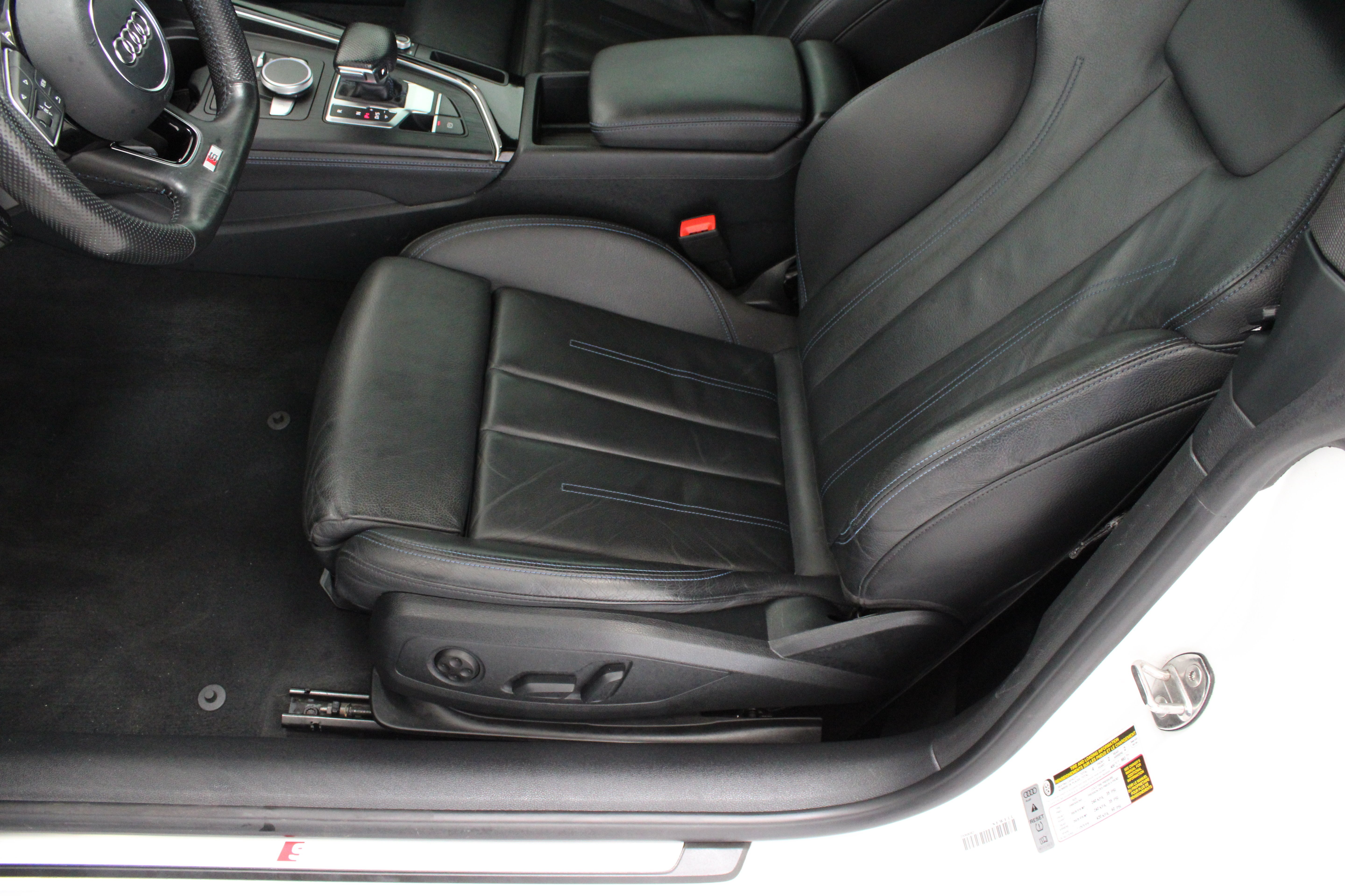 Used 2019 Ibis White Audi Premium Plus 2.0T image 15