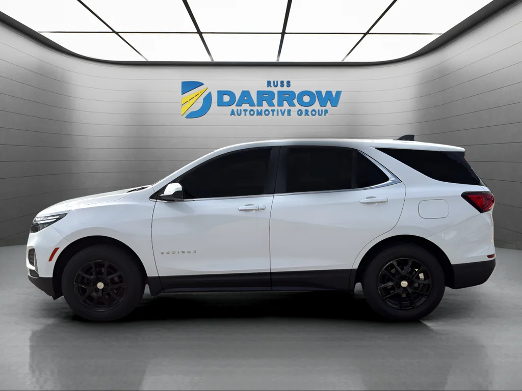 Used 2022 White Chevrolet LT image 2