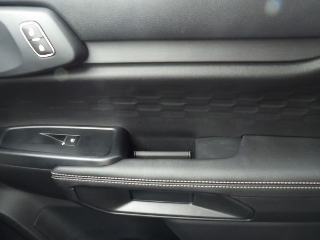New 2026 Carbonized Gray Metallic Ford XLT image 26