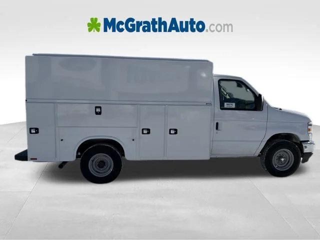 2026 Ford E-Series Cutaway Base - Photo 9