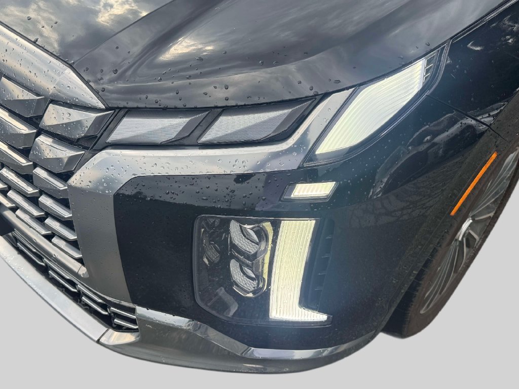 Used 2024 Black Hyundai Calligraphy image 7