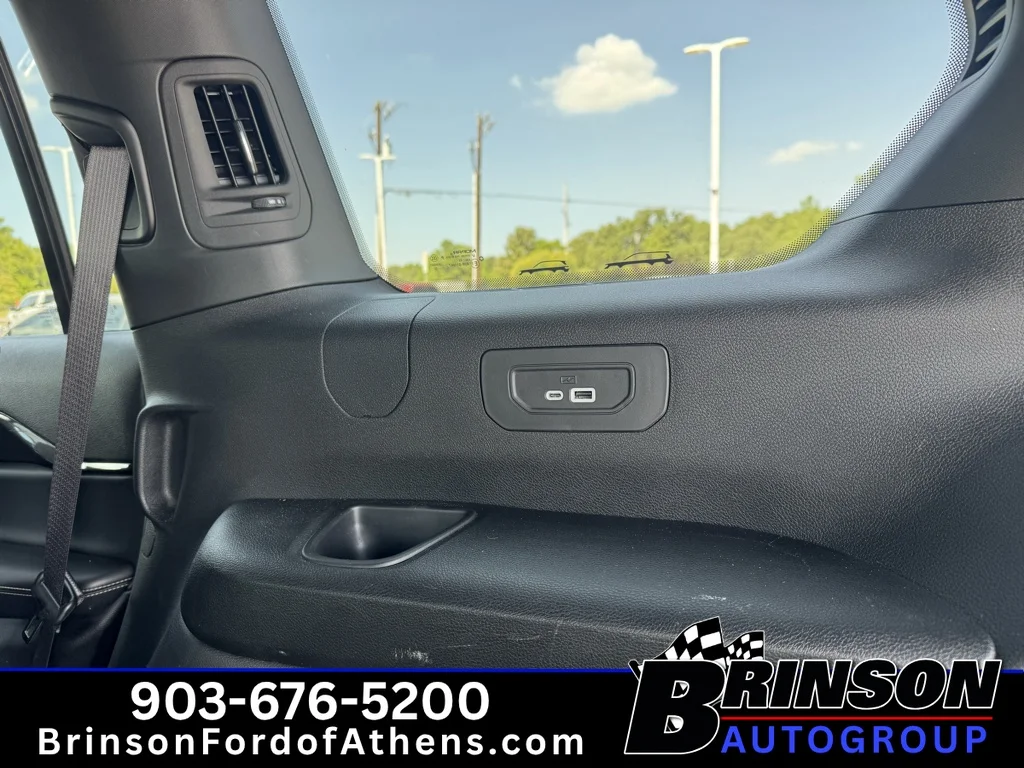 Certified Used 2023 Metallic Jeep Altitude image 12
