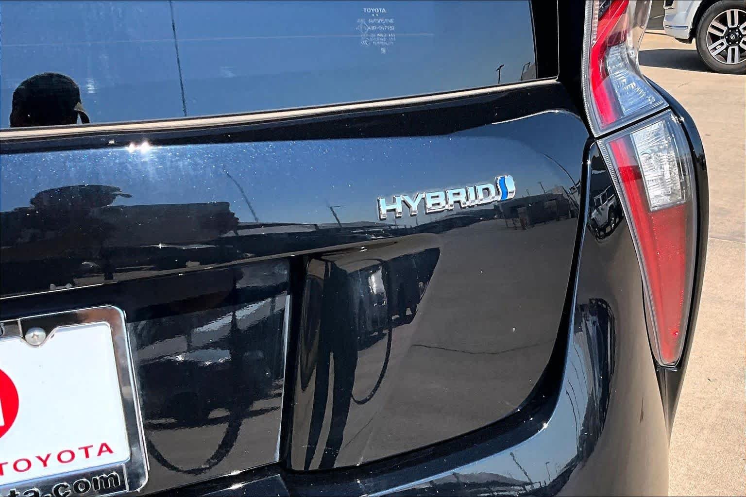 Used 2016 Midnight Black Metallic Toyota Four image 29