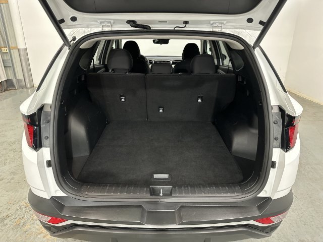 Used 2024 White Hyundai SEL image 24