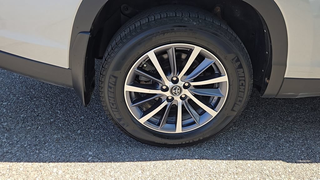 Used 2019 Celestial Silver Metallic Toyota SE image 34