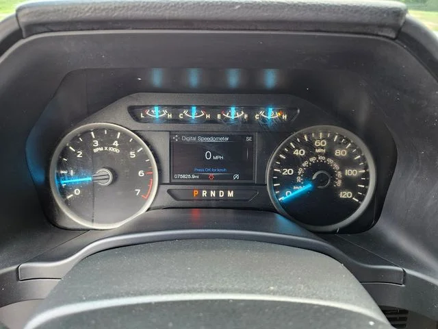 Used 2020 Red Ford XLT image 33