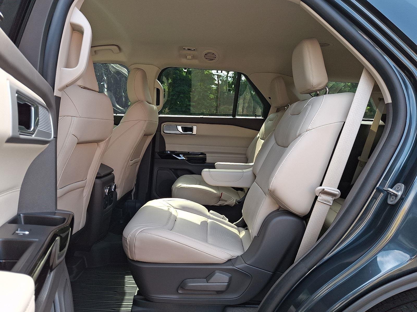 Used 2022 Stone Blue Metallic Ford Platinum image 10