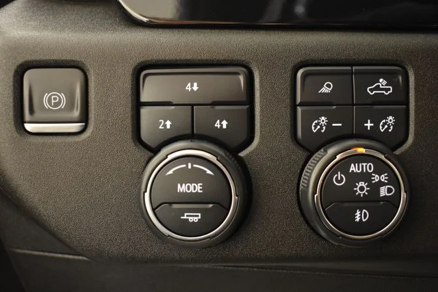 Used 2024 Gray Chevrolet LT image 31