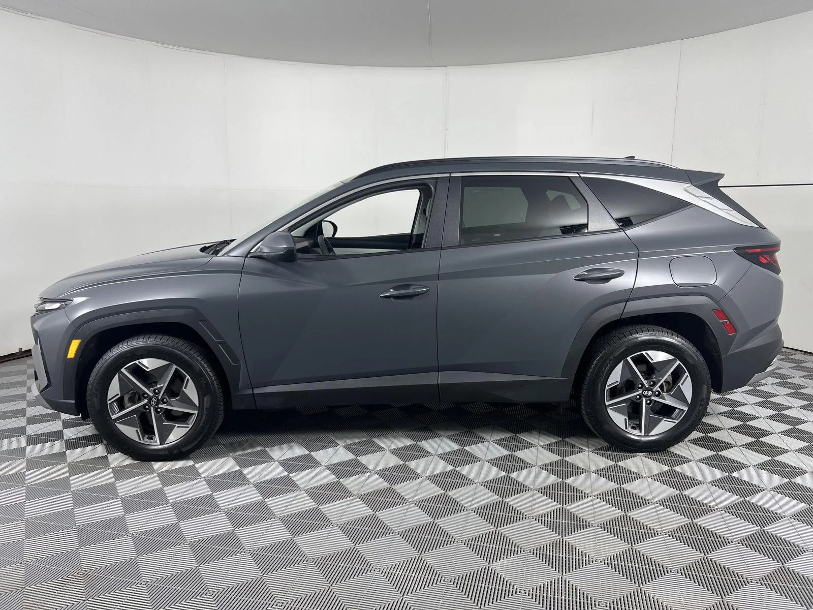 Used 2025 Ecotronic Gray Matte Hyundai SEL image 8