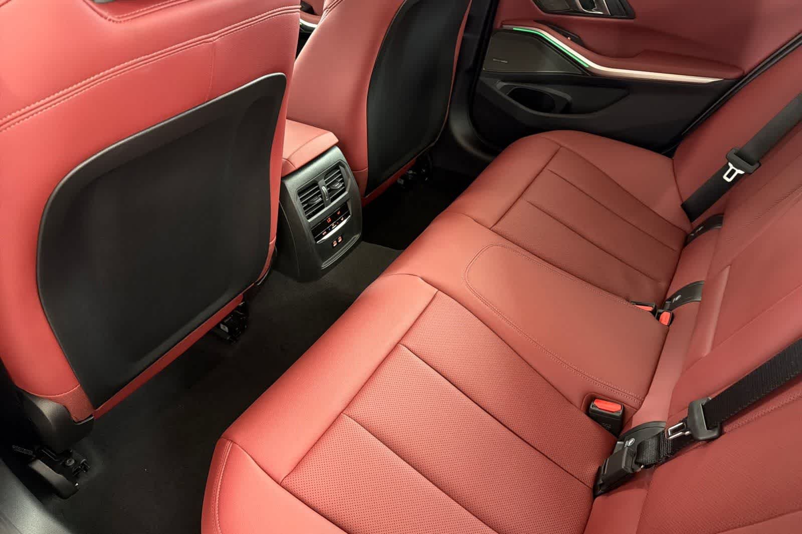 New 2026 Skyscraper Grey Metallic BMW M340i image 4