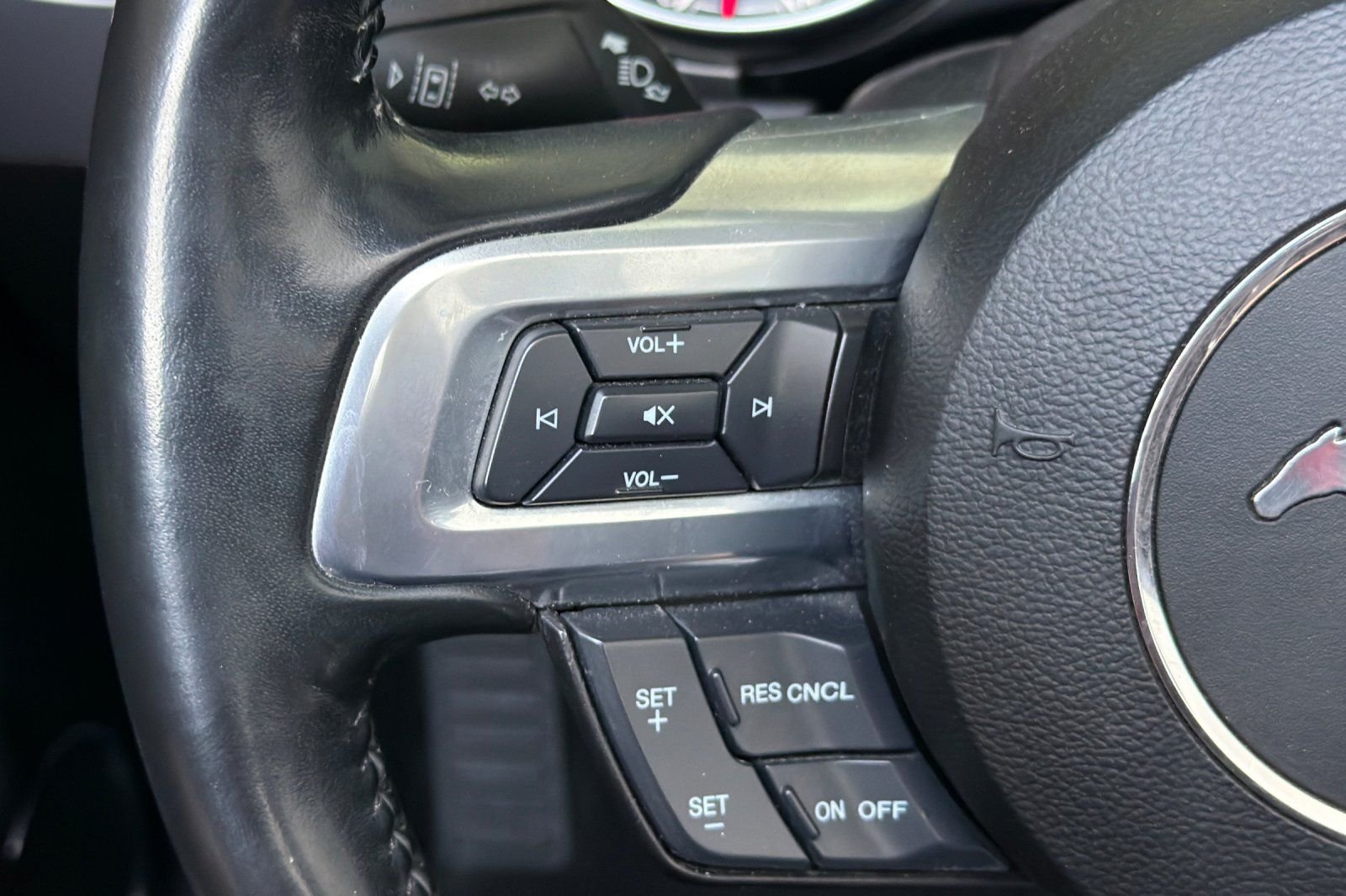 2023 Ford Mustang EcoBoost Premium - Photo 25