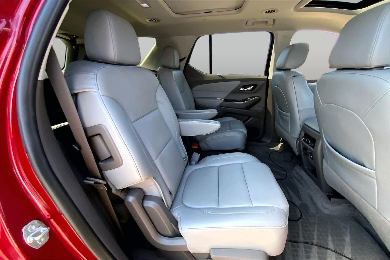 Used 2019 Cajun Red Tintcoat Chevrolet Premier image 20
