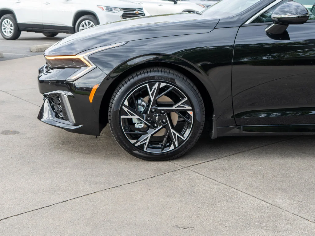 New 2027 Aurora Black Pearl Kia GT-Line image 28