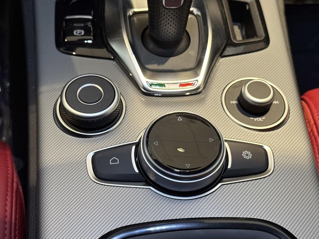 2026 Alfa Romeo Stelvio Base - Photo 15