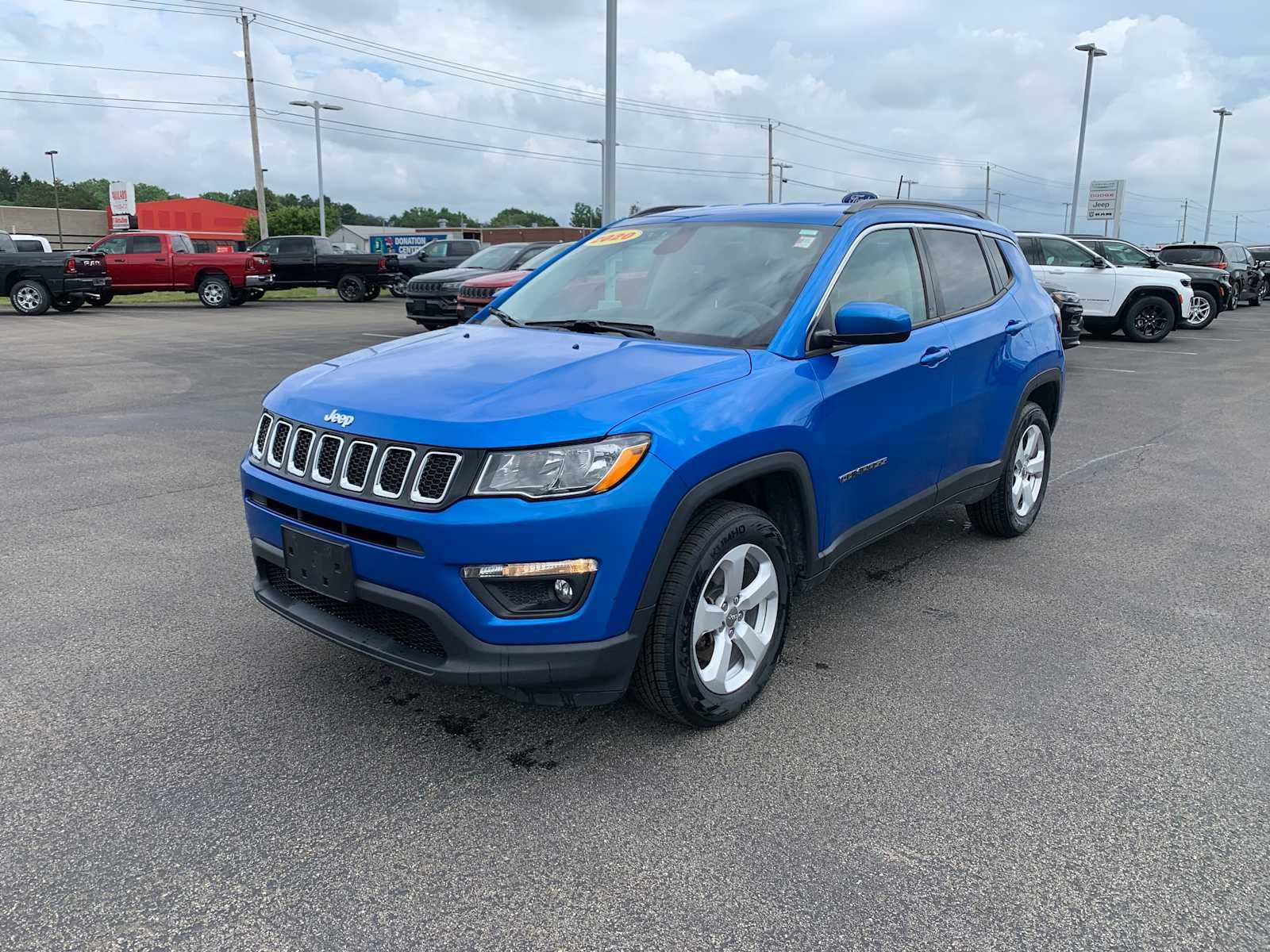 Used 2020 Laser Blue Pearlcoat Jeep Latitude image 8