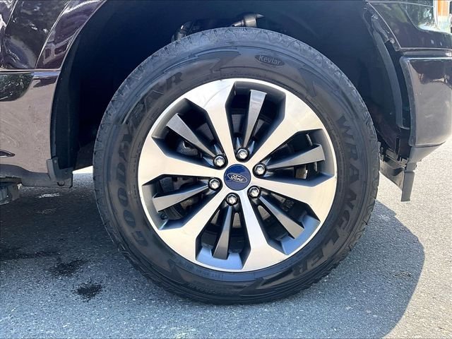 Used 2019 Red Ford XL image 9