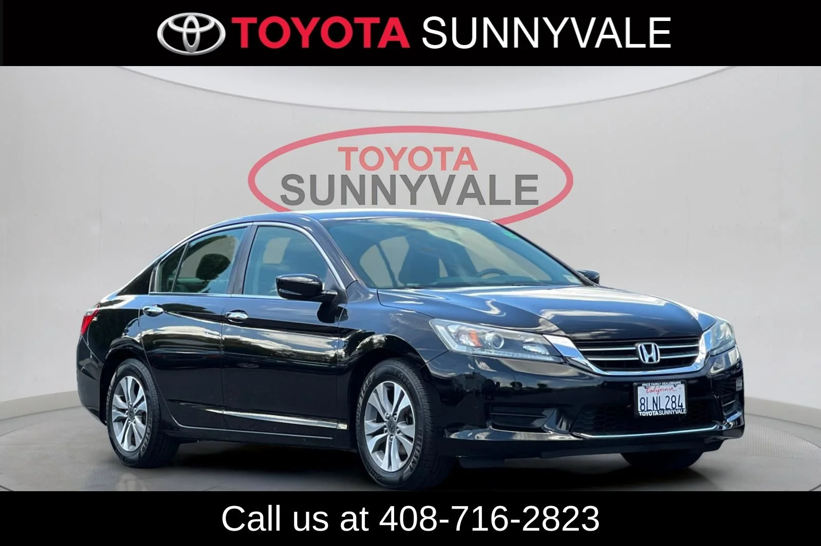 Used 2013 Black Honda LX image 10