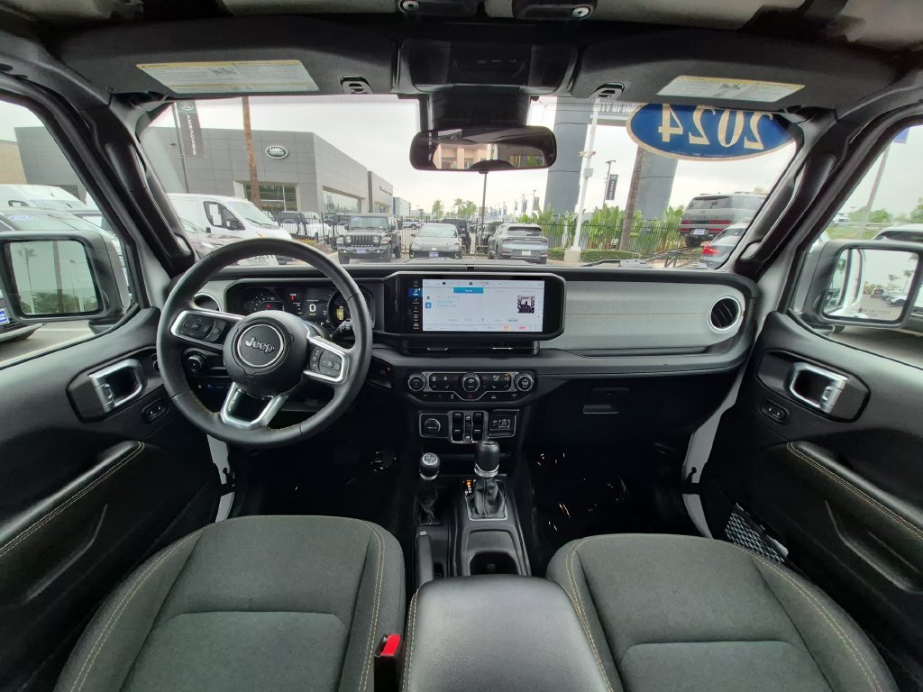 Used 2024 White Jeep Sahara 4xe image 27