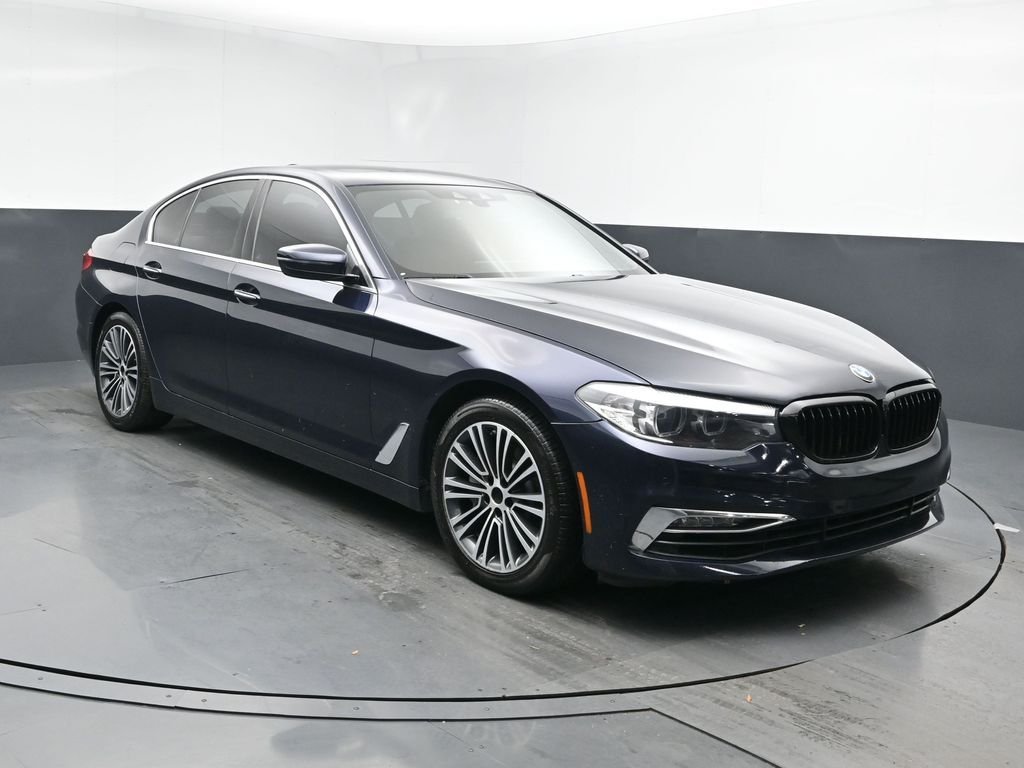 Used 2018 Blue BMW 530i xDrive image 2
