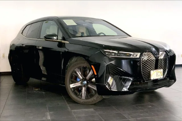 Used 2024 BMW iX Base with VIN WB523CF00RCN65994 for sale in Honolulu, HI