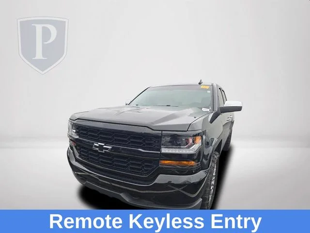 Used 2018 Black Chevrolet Custom image 10