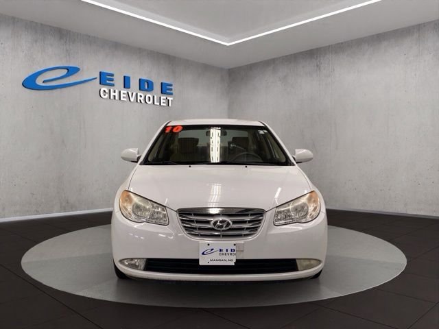 Used 2010 White Hyundai GLS image 7